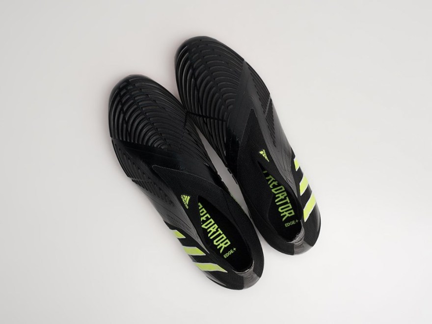 futbolnaya-obuv-adidas-predator-edge-3-fg-2