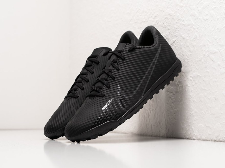 futbolnaya-obuv-nike-mercurial-vapor-xv-club-tf-1