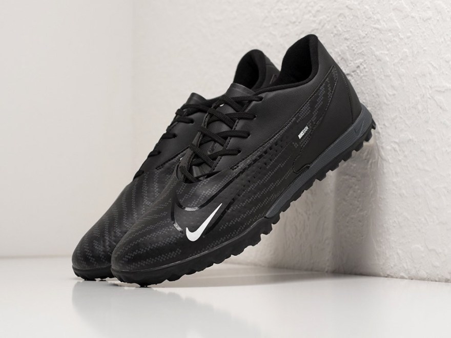 futbolnaya-obuv-nike-phantom-gx-academy-ic-1