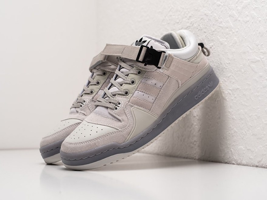 krossovki-bad-bunny-x-adidas-forum-buckle-low-1