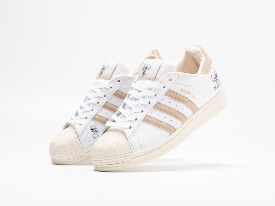 krossovki-disney-x-adidas-superstar-1