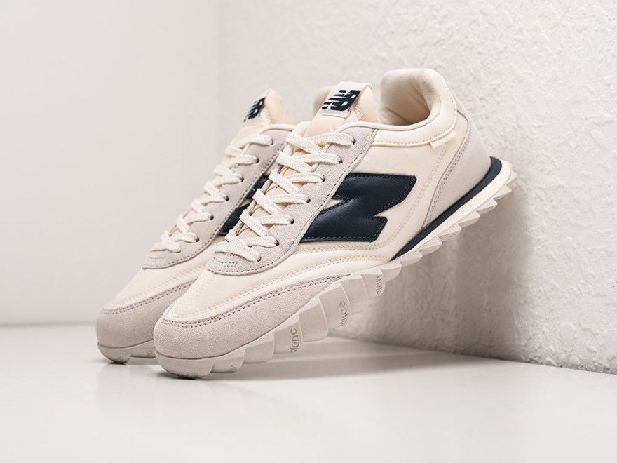 krossovki-donald-glover-x-new-balance-rc30-1