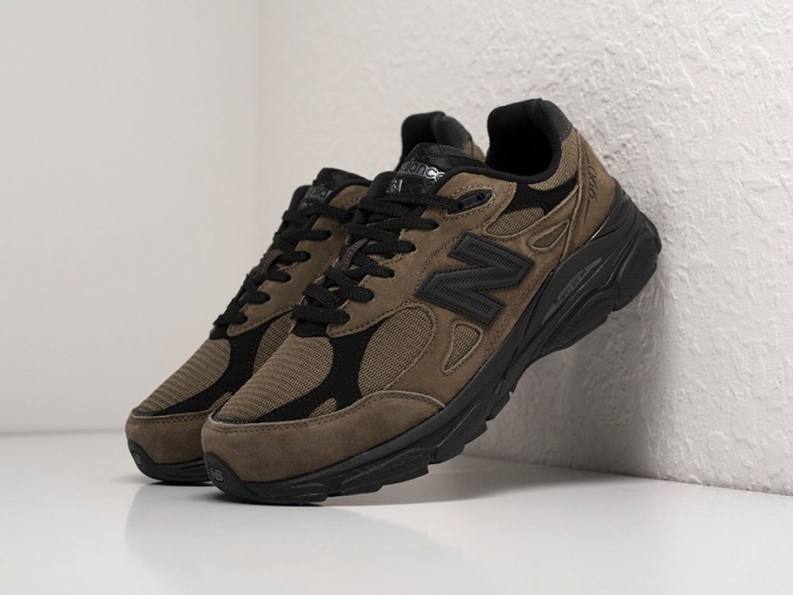 krossovki-jjjjound-x-new-balance-990v3-1