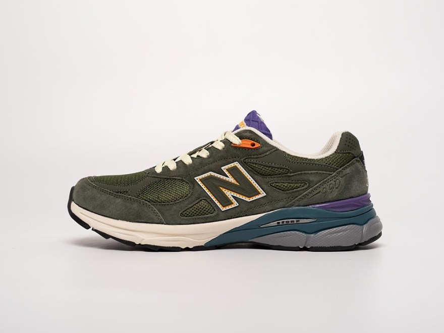 krossovki-new-balance-990-v3-2