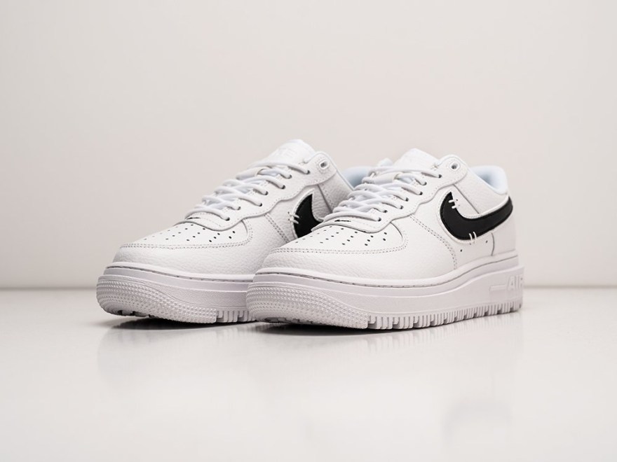 krossovki-nike-air-force-1-luxe-low-2