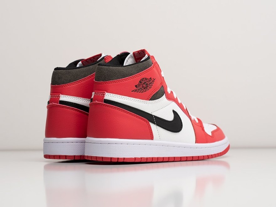 krossovki-nike-air-jordan-1-high-2