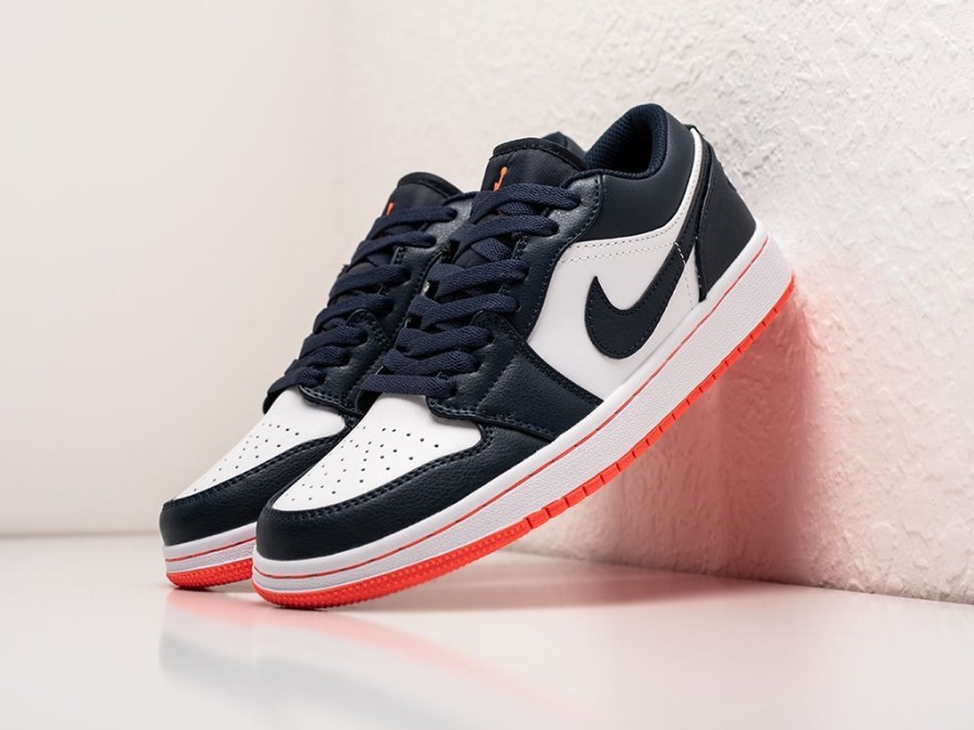 krossovki-nike-air-jordan-1-low-1