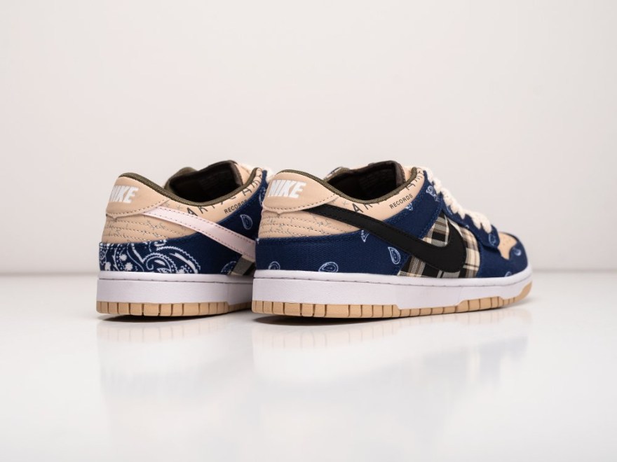 krossovki-nike-sb-dunk-low-x-travis-scott-2