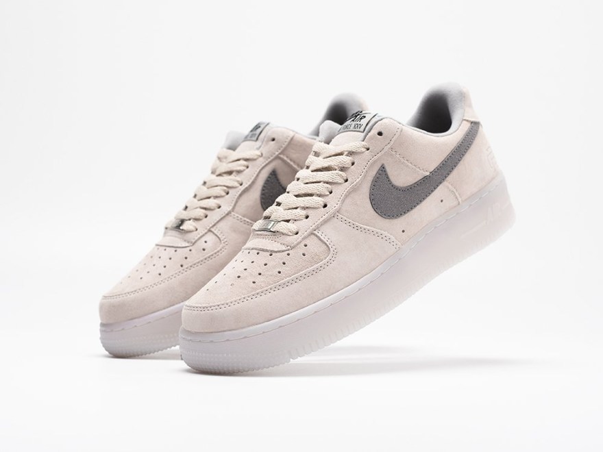 krossovki-nike-x-reigning-champ-air-force-1-low-1