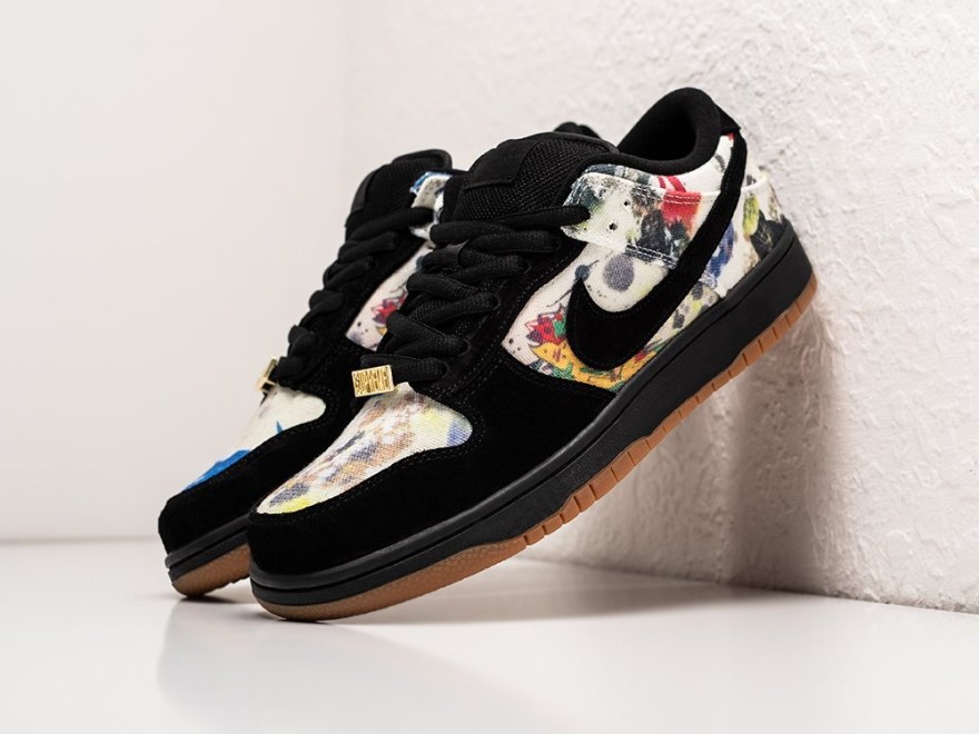 krossovki-supreme-x-nike-sb-dunk-low-1