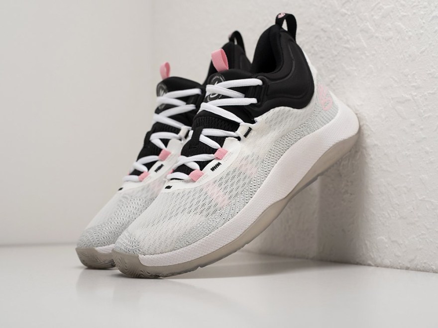 krossovki-under-armour-curry-hovr-splash-1