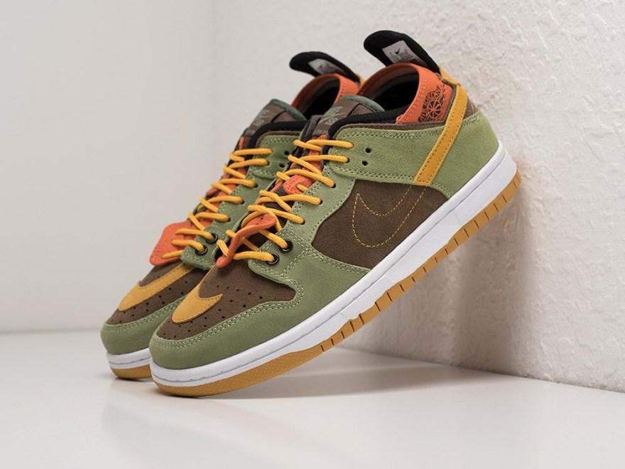 krossovki-ziv-lee-x-ejder-x-nike-sb-dunk-low-pro-1